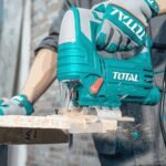 TOTAL Jig Saw Machine 650W with 5 Free Blades TS206806
