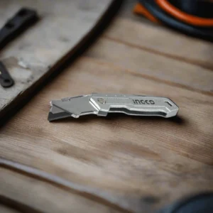 INGCO Folding Utility Knife - Durable Metal Body with 6 Replaceable 19x61mm Blades HUK6138